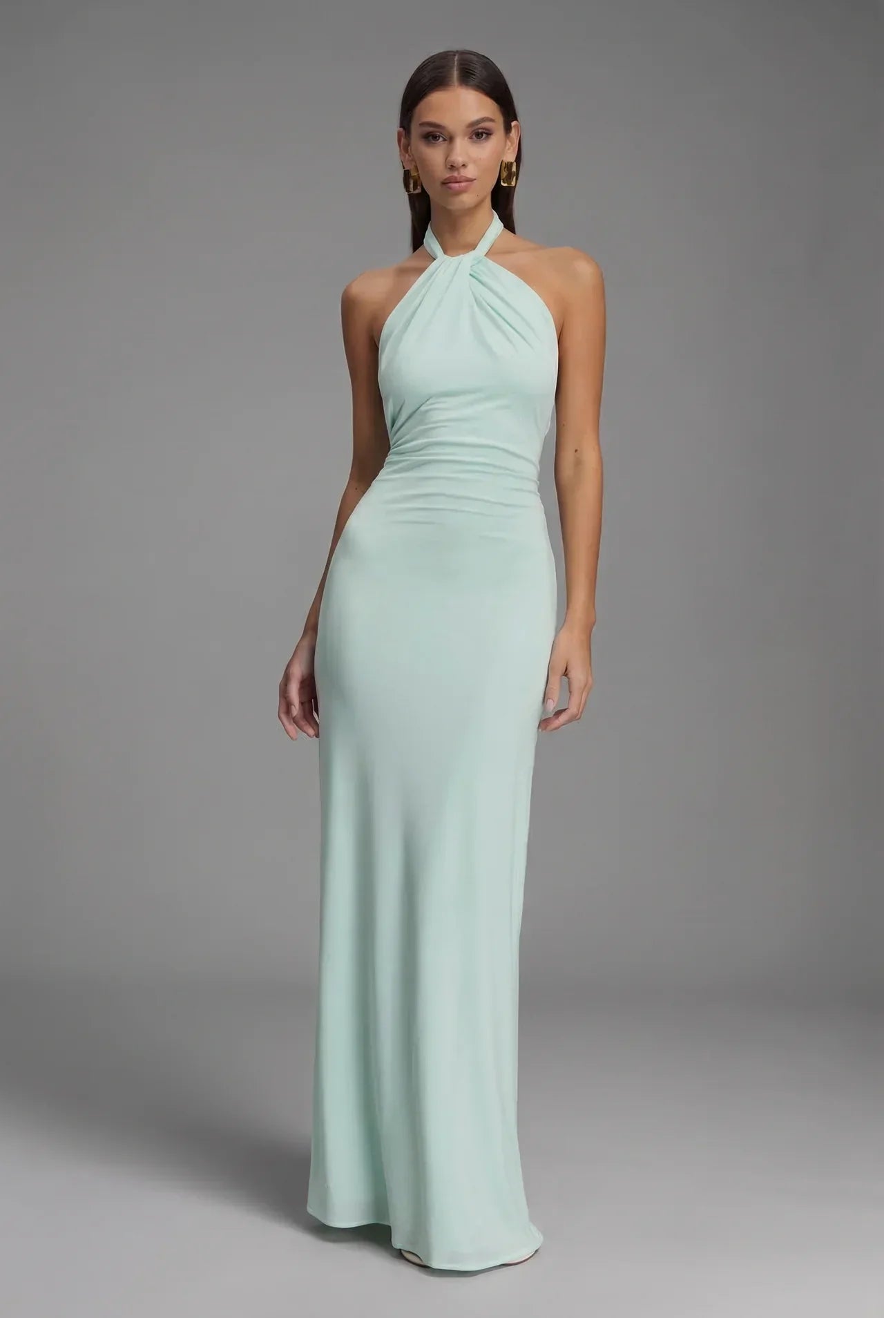 Robe longue satin col halter dos nu soirée