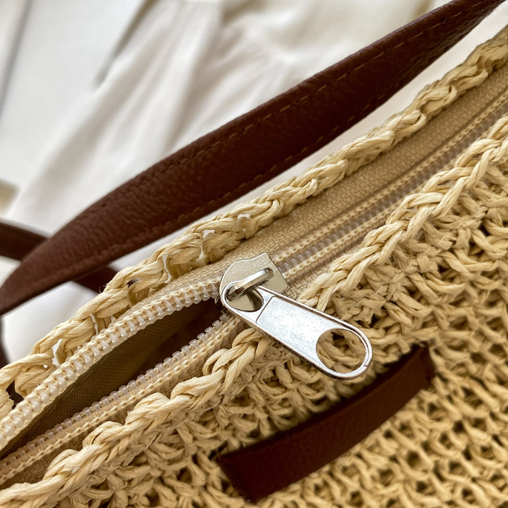 Sac hobo femme paille tressée raffia bandoulière cuir réglable porté épaule