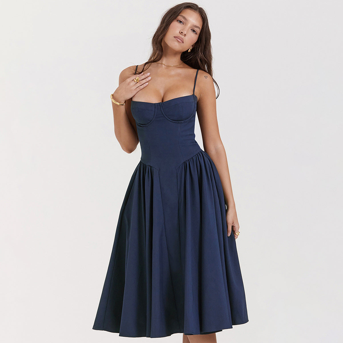 Robe midi femme bustier corset bretelles fines taille cintrée coupe évasée
