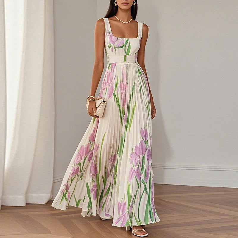 Robe longue invitée mariage fleurie col carré plissée sans manches