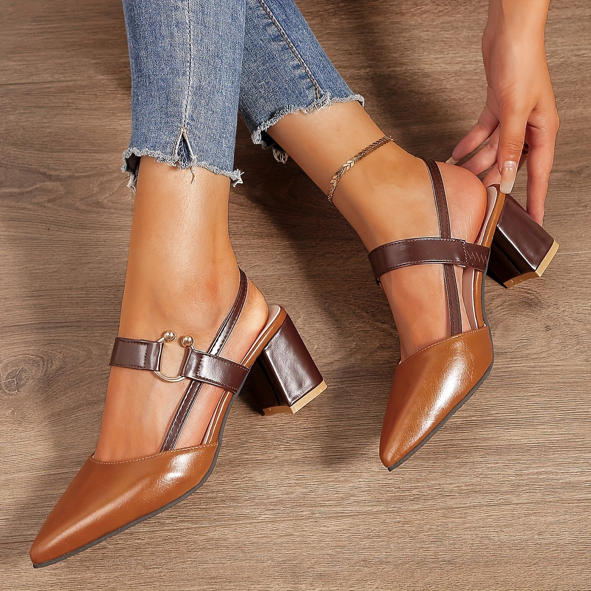 Escarpins femme slingback à talon bloc bout pointu bride arrière