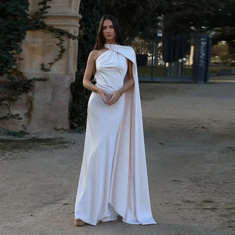 Robe longue invitée mariage dos nu drapée asymétrique