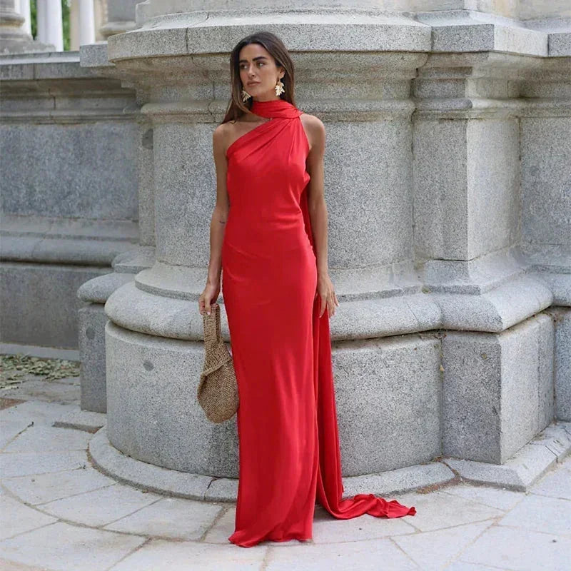 Robe longue invitée mariage dos nu drapée asymétrique