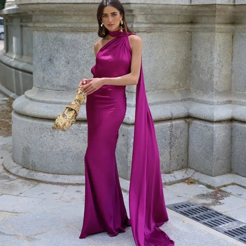 Robe longue invitée mariage dos nu drapée asymétrique