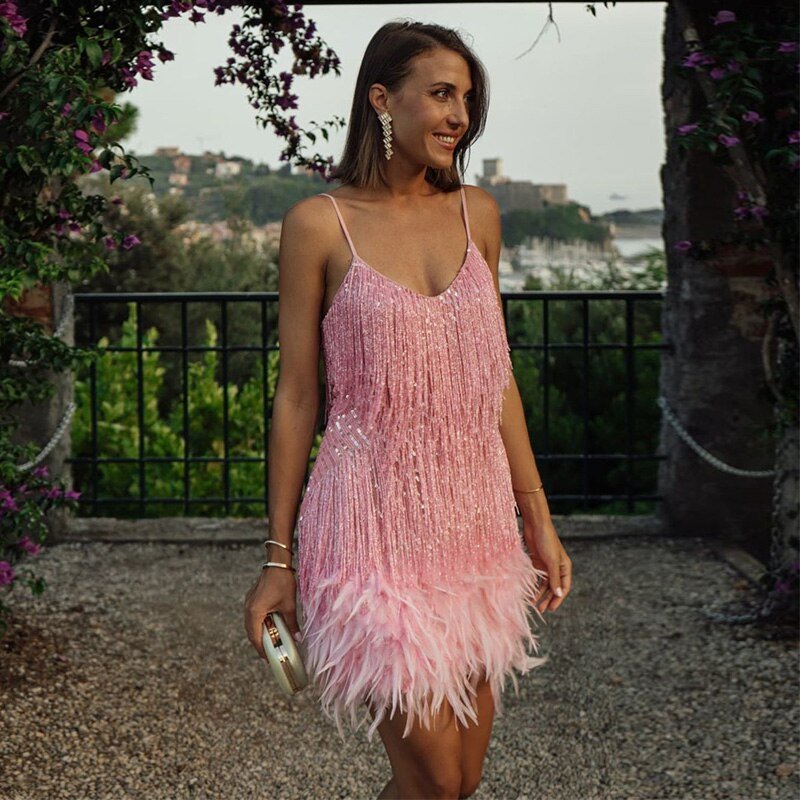 Robe courte femme à franges col V fines bretelles coupe ajustée soirée